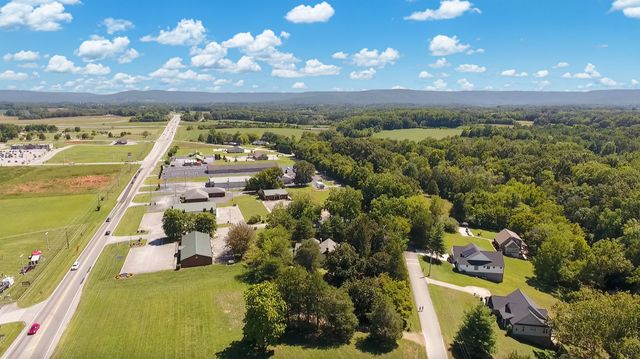 219 Old Mill Rd, Winchester, TN 37398