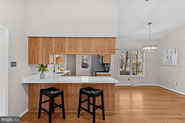 528 NORTHWOOD CIR, Cross Junction, VA 22625