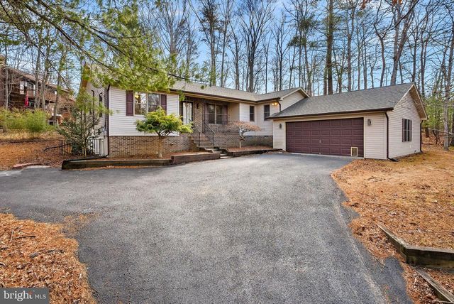 528 NORTHWOOD CIR, Cross Junction, VA 22625