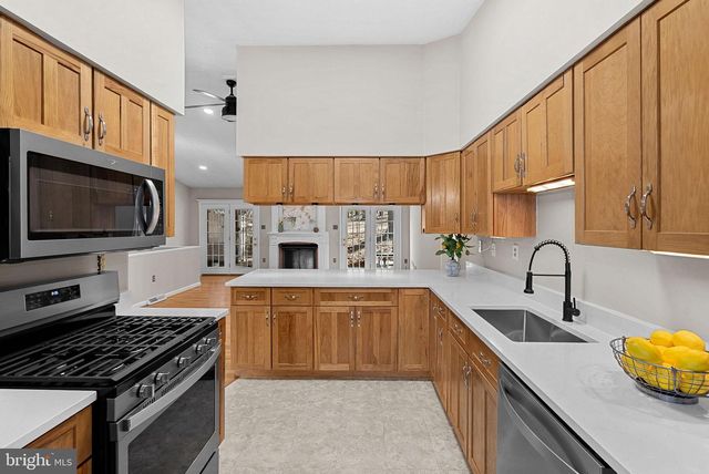 528 NORTHWOOD CIR, Cross Junction, VA 22625