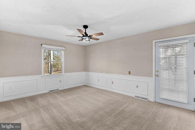 528 NORTHWOOD CIR, Cross Junction, VA 22625