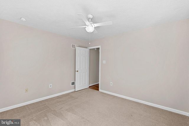 528 NORTHWOOD CIR, Cross Junction, VA 22625