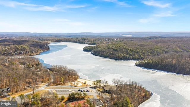 528 NORTHWOOD CIR, Cross Junction, VA 22625