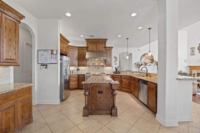 4804 Sangers Court, Fort Worth, TX 76244