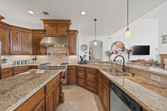 4804 Sangers Court, Fort Worth, TX 76244