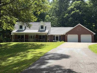 2636 Country Club Road, Spencer, IN 47460