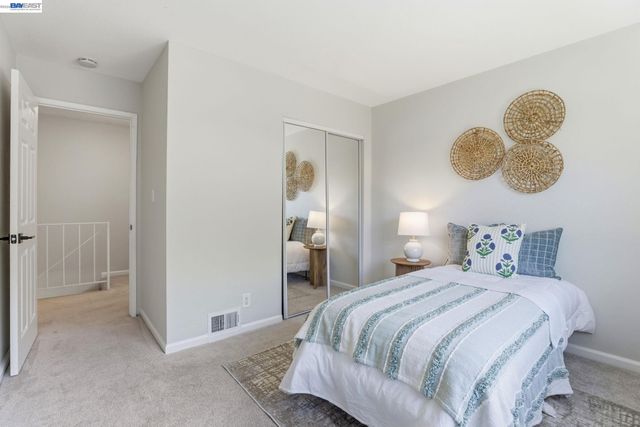 2216 Segundo Ct 2, Pleasanton, CA 94588