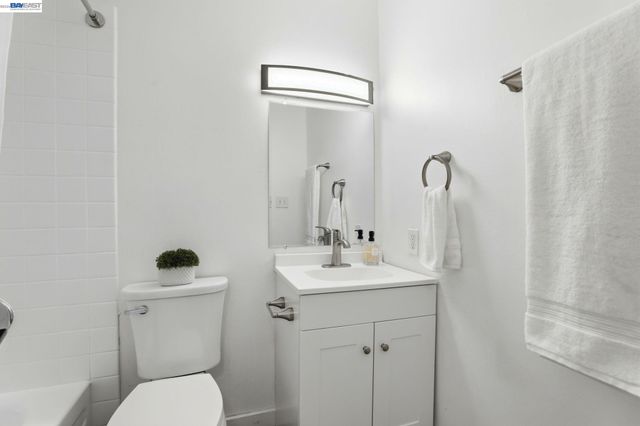 2216 Segundo Ct 2, Pleasanton, CA 94588