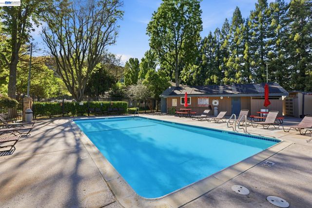 2216 Segundo Ct 2, Pleasanton, CA 94588