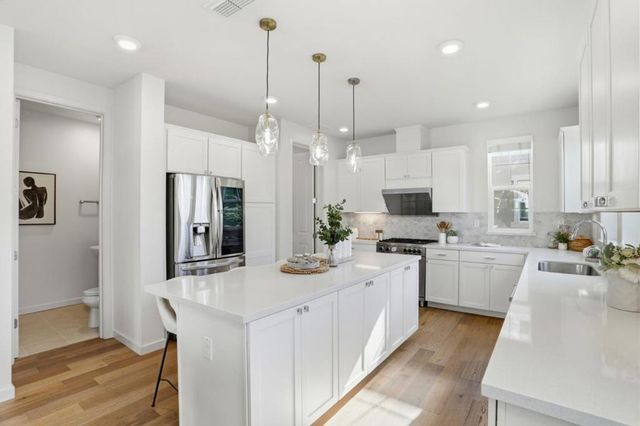 816 Julian Terrace 5, Sunnyvale, CA 94085