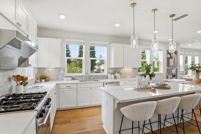 816 Julian Terrace 5, Sunnyvale, CA 94085