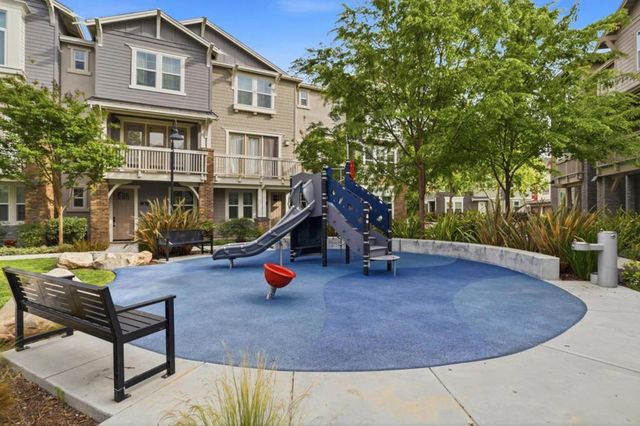 816 Julian Terrace 5, Sunnyvale, CA 94085
