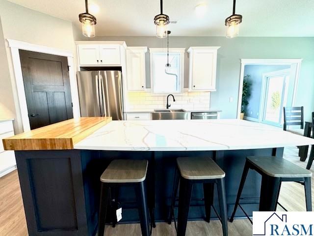 328 Dancing Waters Circle, Mankato, MN 56001