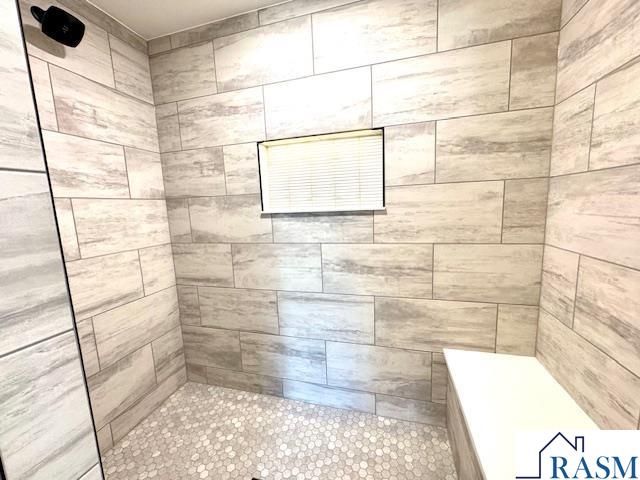 328 Dancing Waters Circle, Mankato, MN 56001