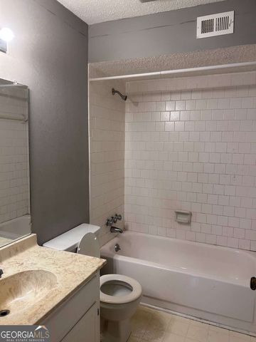 2940 Parc Lorraine, Lithonia, GA 30038