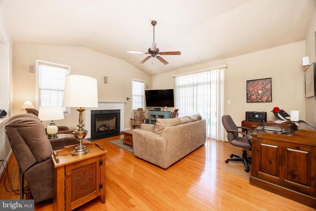 4335 MEADOWRIDGE LN, Collegeville, PA 19426