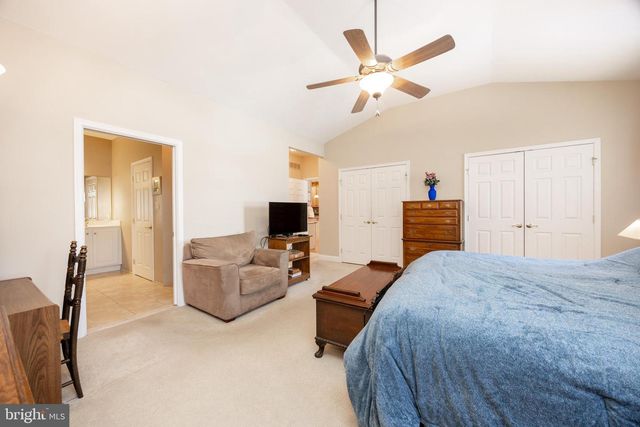 4335 MEADOWRIDGE LN, Collegeville, PA 19426