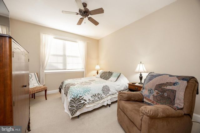 4335 MEADOWRIDGE LN, Collegeville, PA 19426