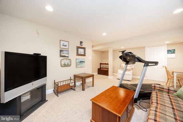 4335 MEADOWRIDGE LN, Collegeville, PA 19426