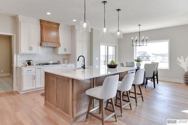 21801 Parkview Drive, Gretna, NE 68028