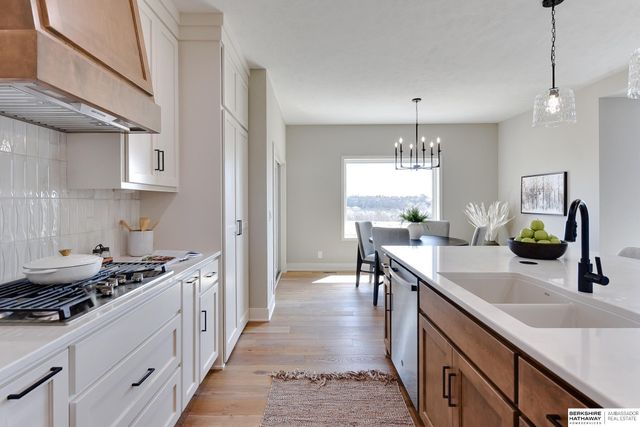 21801 Parkview Drive, Gretna, NE 68028