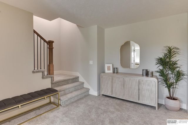 21801 Parkview Drive, Gretna, NE 68028
