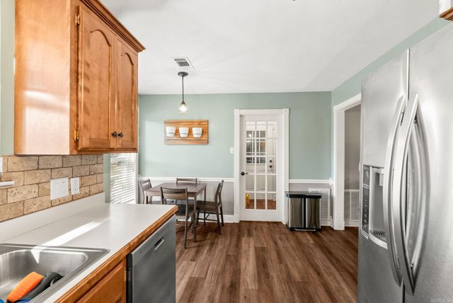 2485 Crestwood Court, Conway, AR 72032