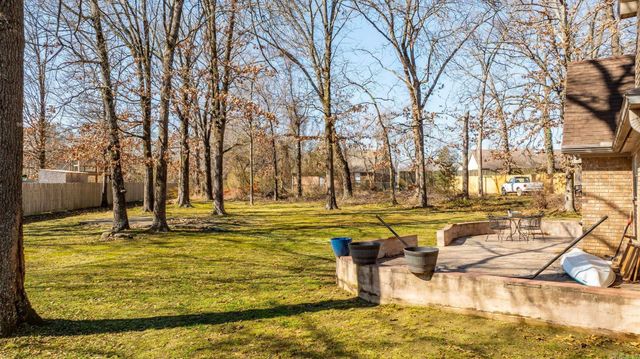 2485 Crestwood Court, Conway, AR 72032