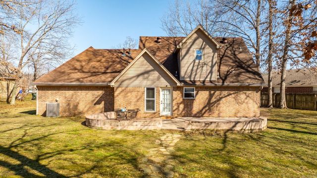 2485 Crestwood Court, Conway, AR 72032