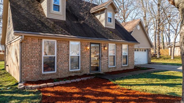 2485 Crestwood Court, Conway, AR 72032