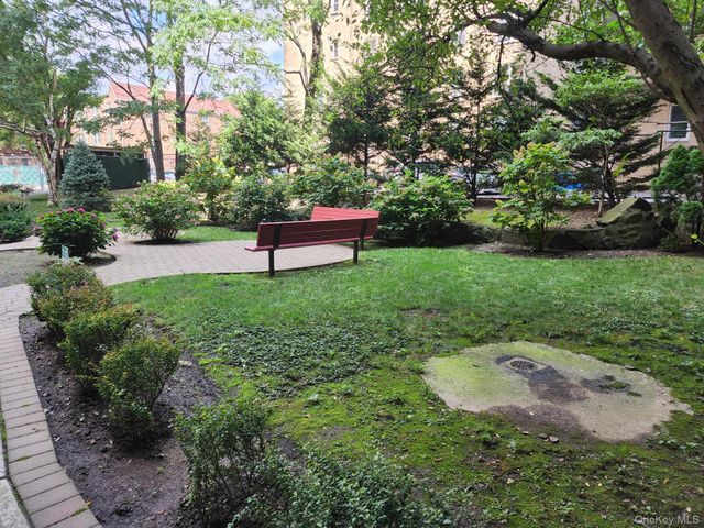 61-35 N 98th Street St-G, Rego Park, NY 11374