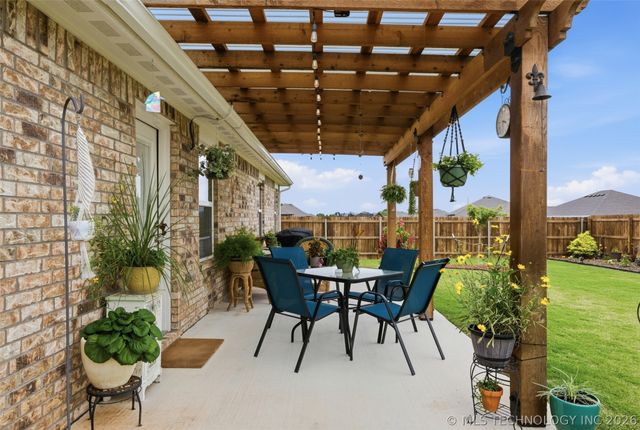 1413 E 150th Street S, Glenpool, OK 74033