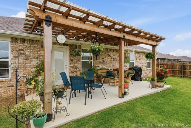 1413 E 150th Street S, Glenpool, OK 74033