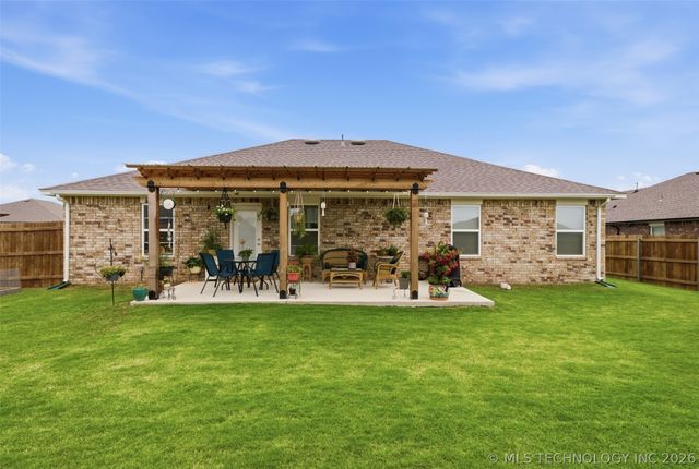 1413 E 150th Street S, Glenpool, OK 74033