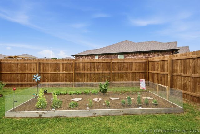 1413 E 150th Street S, Glenpool, OK 74033