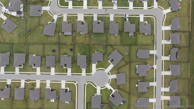 1413 E 150th Street S, Glenpool, OK 74033