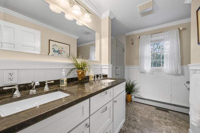 28 Lakeview Avenue, Chatham, MA 02633