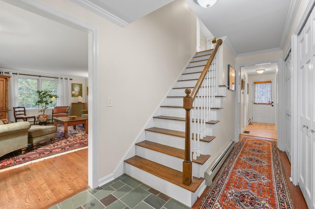 28 Lakeview Avenue, Chatham, MA 02633