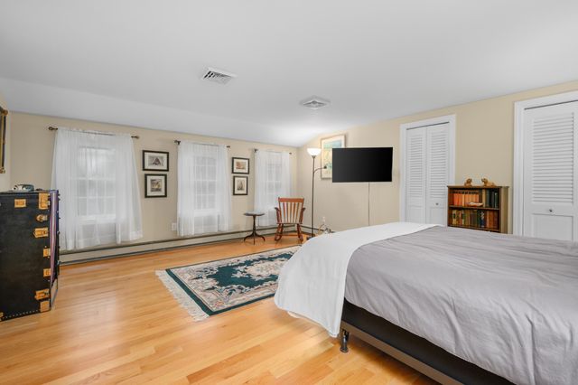 28 Lakeview Avenue, Chatham, MA 02633