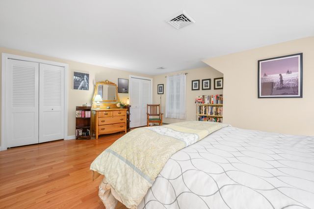 28 Lakeview Avenue, Chatham, MA 02633