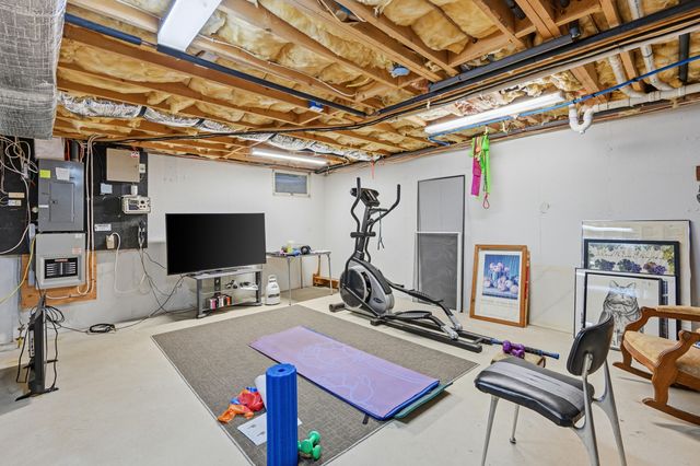 28 Lakeview Avenue, Chatham, MA 02633