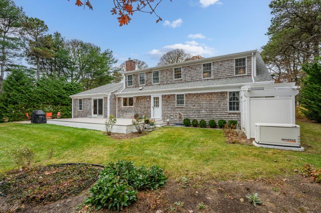 28 Lakeview Avenue, Chatham, MA 02633