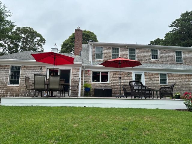28 Lakeview Avenue, Chatham, MA 02633