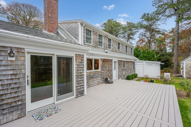 28 Lakeview Avenue, Chatham, MA 02633