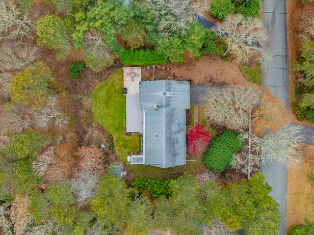 28 Lakeview Avenue, Chatham, MA 02633