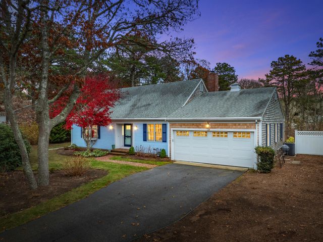 28 Lakeview Avenue, Chatham, MA 02633