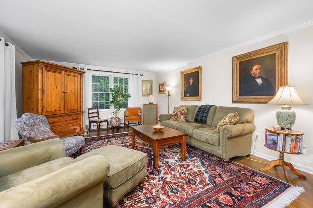 28 Lakeview Avenue, Chatham, MA 02633