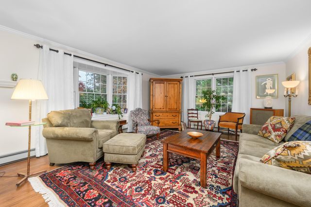 28 Lakeview Avenue, Chatham, MA 02633