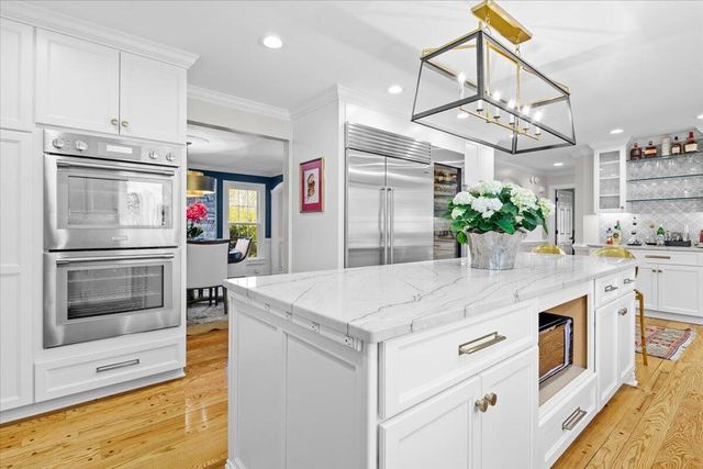 6522 Fairway Forest DR, Roanoke, VA 24018