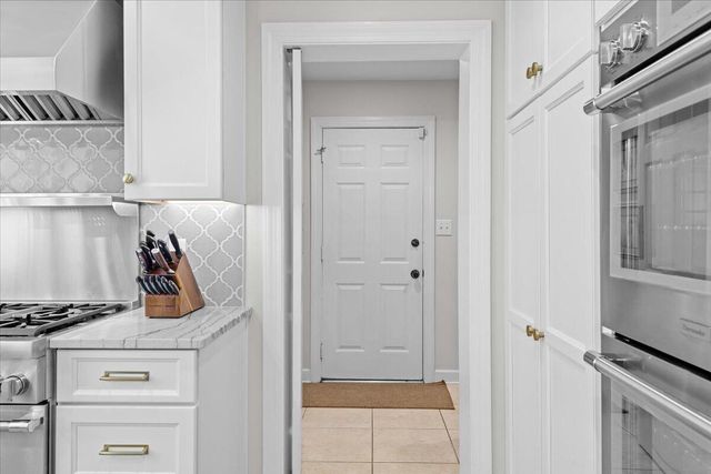 6522 Fairway Forest DR, Roanoke, VA 24018